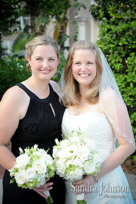 Best Courtyard Lake Lucerne - IW Phillips House Wedding photographer - Sandra Johnson (SJFoto.com)